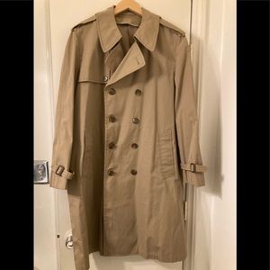 New London Fog Trench Coat.  Khaki Color.  Size 42 Regular. NWOT.